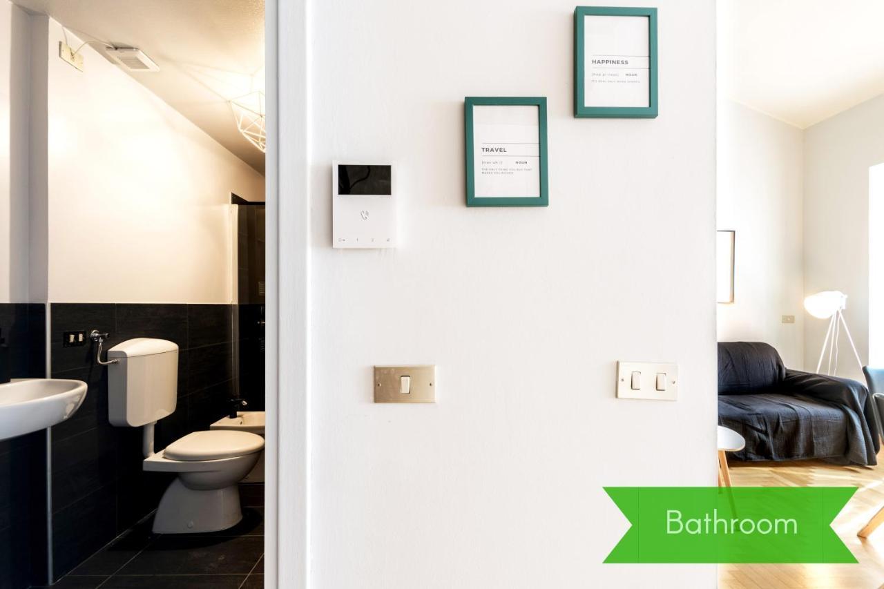 Modern Simplicity In Milan Centre Apartment Luaran gambar
